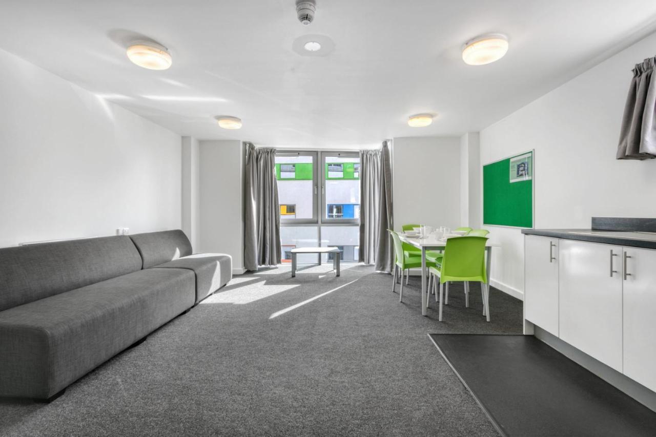 Bright & Central Room In Luton, Sleeps 2 Luton  Exterior foto